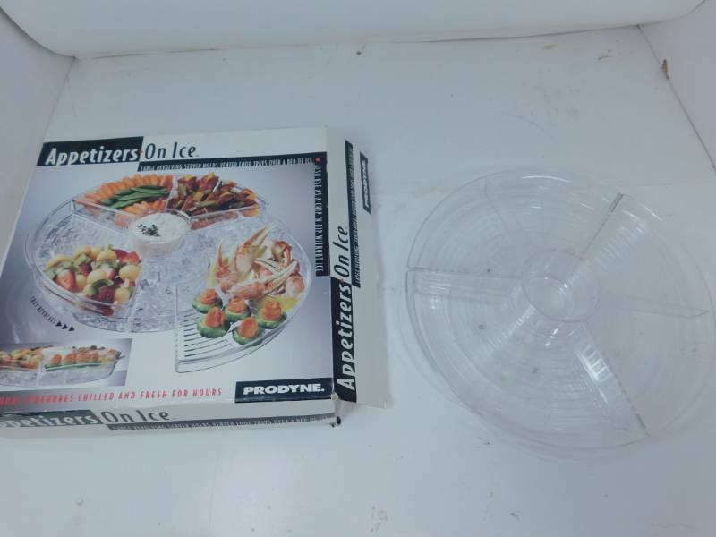 lot 42 image: Prodyne Appetizers On Ice Tray