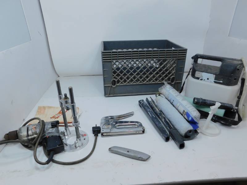 lot 43 image: Lot Of Tools
