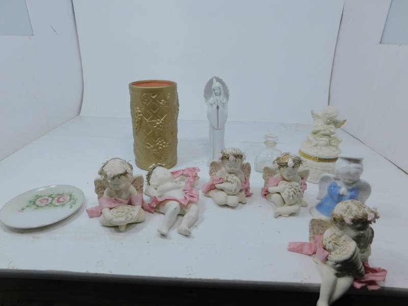 lot 56 image: Lot Of CherubsAngels & Gold Colored Wine Cooler