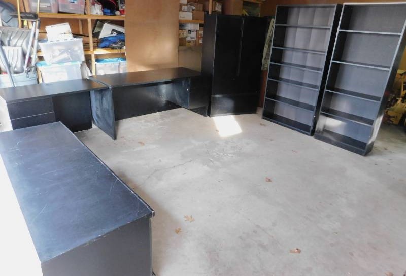 lot 38 image: Office Furniture