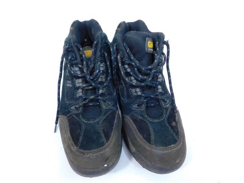 lot 73 image: Mens Black Stanley Steel Toe High Top Shoes