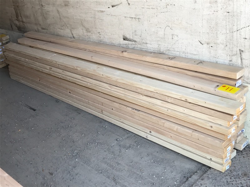 lot 11 image: Lot Of Unused 8ft & 9ft Lumber