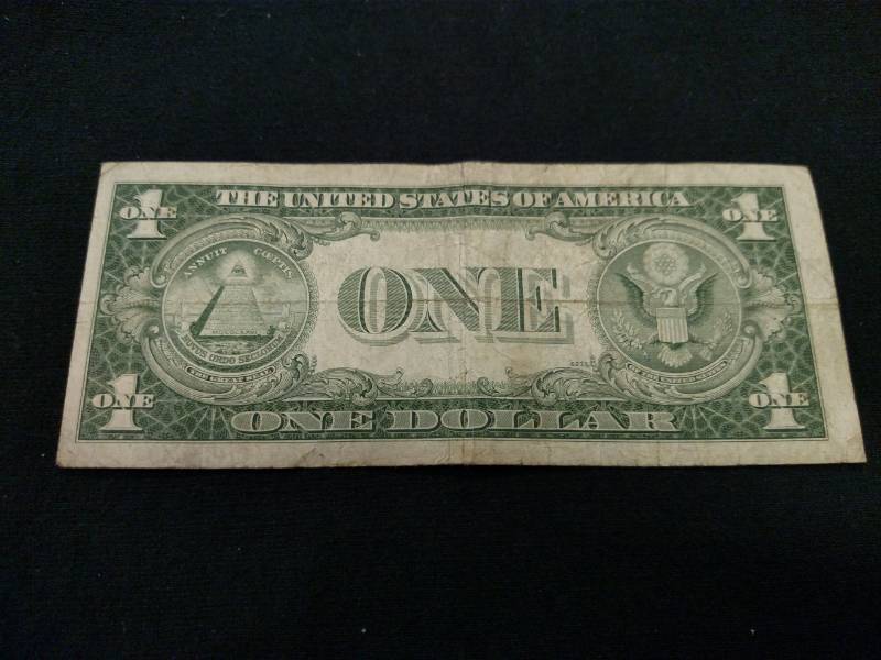 1935 F One Dollar Silver Certificat...