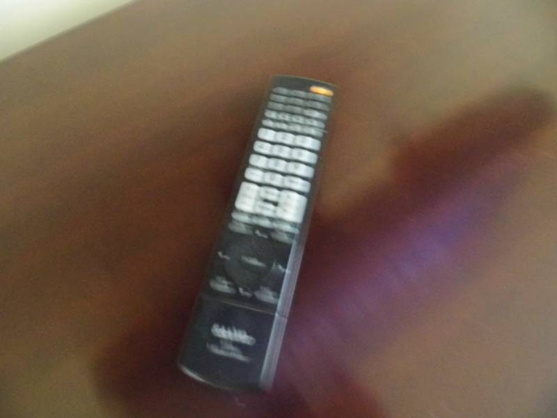 lot 10 image: Santo 42 TV wRemote