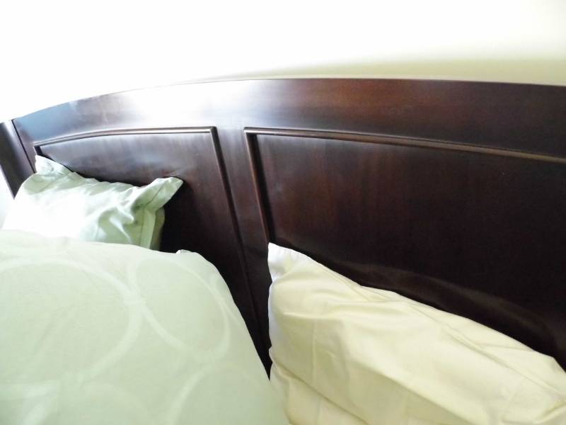 lot 14 image: King Size Headboard and Frame