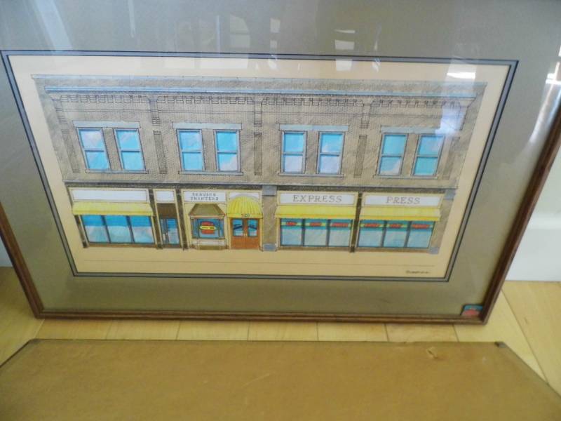lot 81 image: Lot of 3 Pieces Art