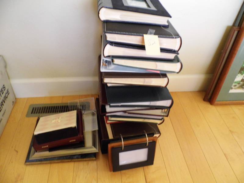 lot 82 image: Photo Albums - Frames