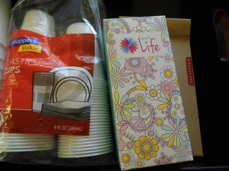 lot 118 image: Assorted Paper Products