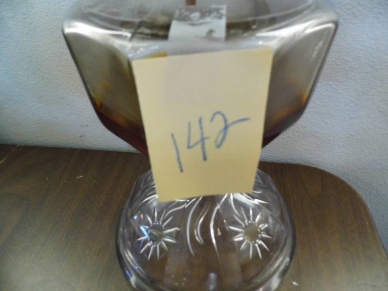 lot 142 image: Kerosene Lamp