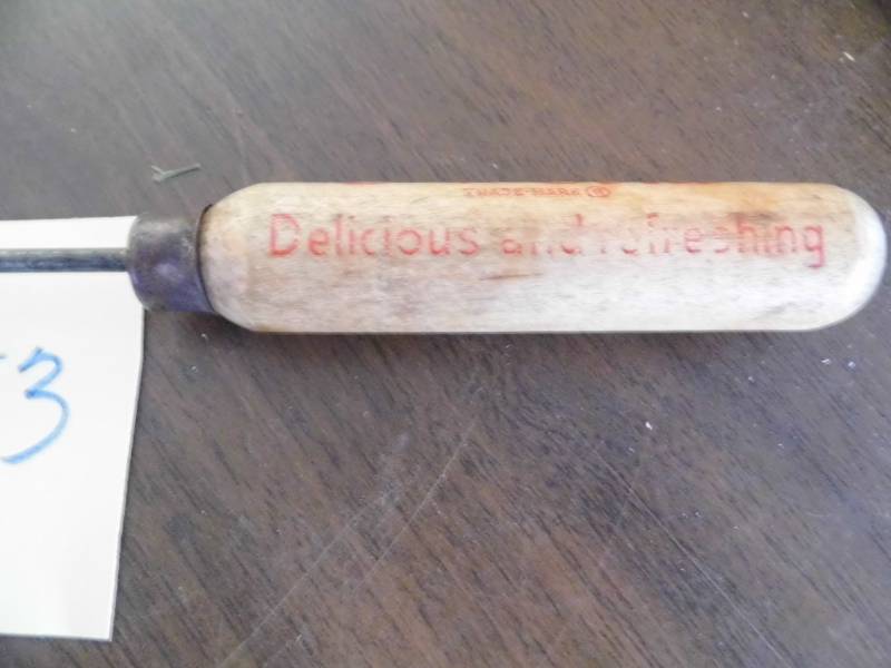 lot 153 image: Vintage Coca Cola  Coke Ice Pic
