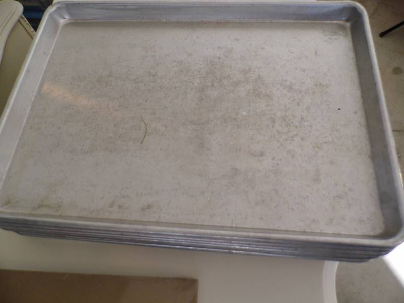 lot 173 image: Lot of 9 - 12 Sheet Pans