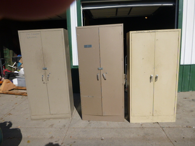 lot 24 image: 3 Storage Cabinets