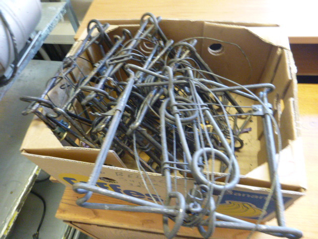 lot 45 image: Hunting Animal Traps