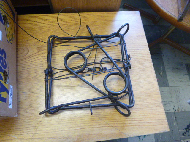 lot 47 image: Hunting Animal Traps