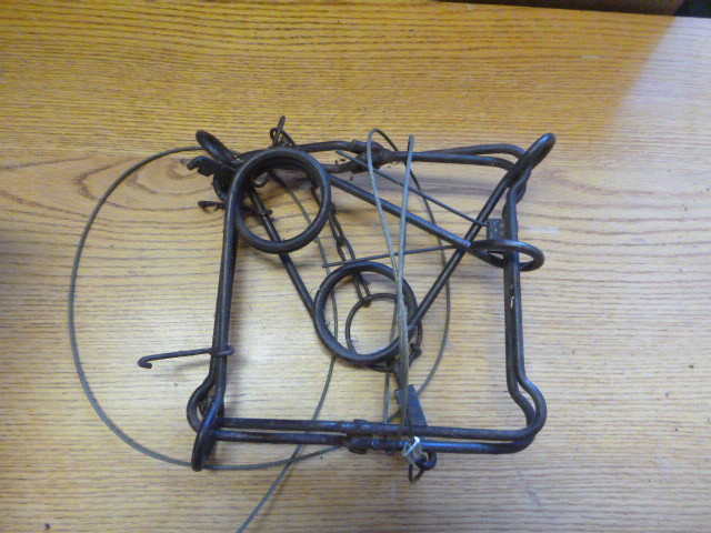 lot 52 image: Hunting Animal Traps