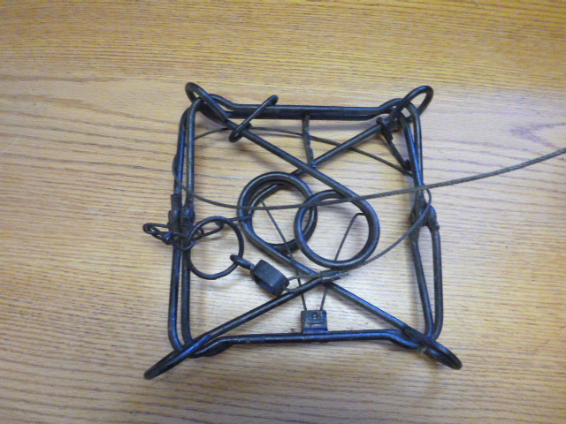 lot 62 image: Hunting Animal Traps