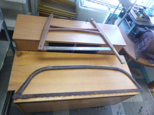 lot 97 image: 2 Tree Saws