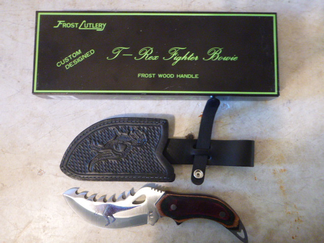 lot 108 image: Collectors Knife