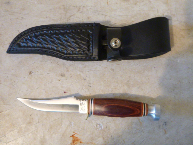 lot 113 image: Collectors Knife