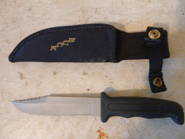 lot 115 image: Buck Knife 639