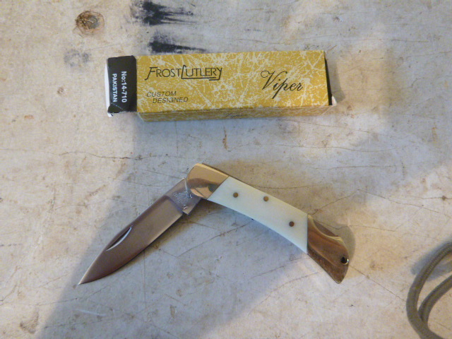 lot 119 image: Collectors Knife
