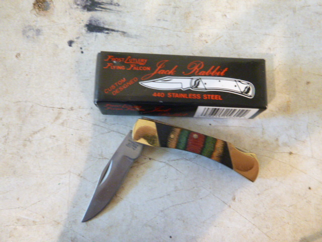 lot 135 image: Collectors Knife