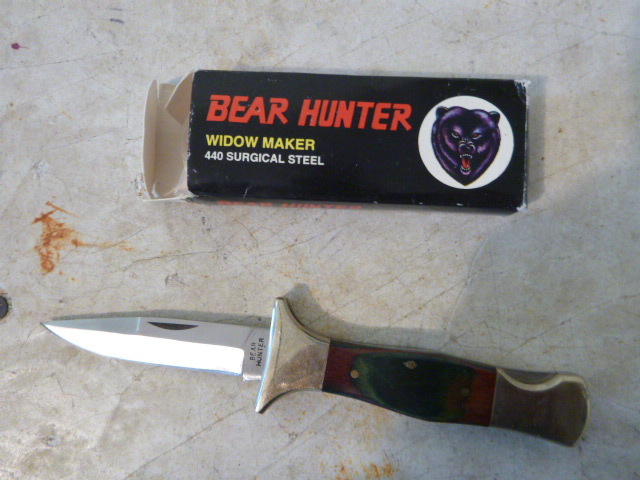 lot 148 image: Bear Hunter Knife