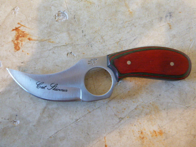 lot 152 image: Collectors Knife