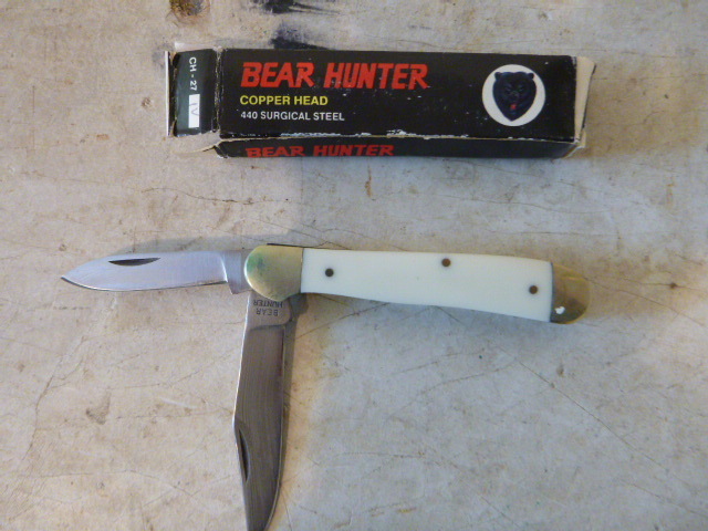 lot 156 image: Bear Hunter Knife