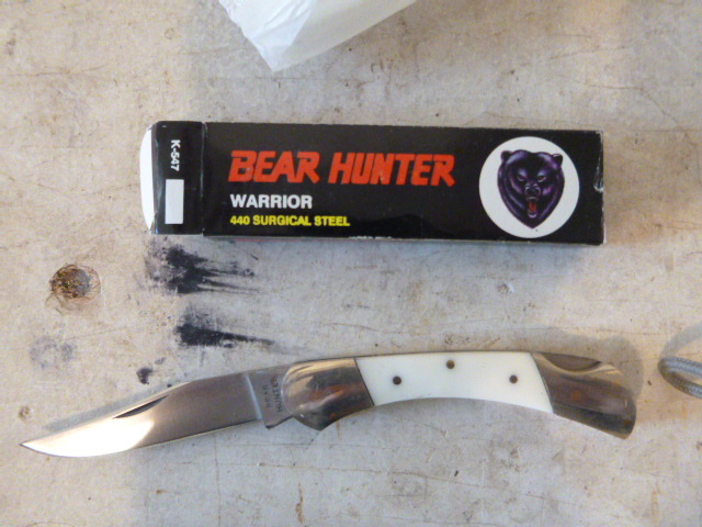 lot 157 image: Bear Hunter Knife