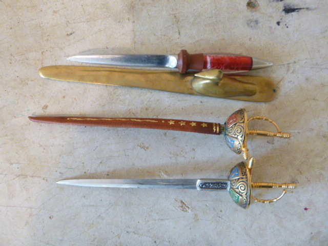 lot 168 image: 4 Letter Openers