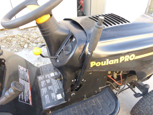 Poulan pro lawn online mower engine