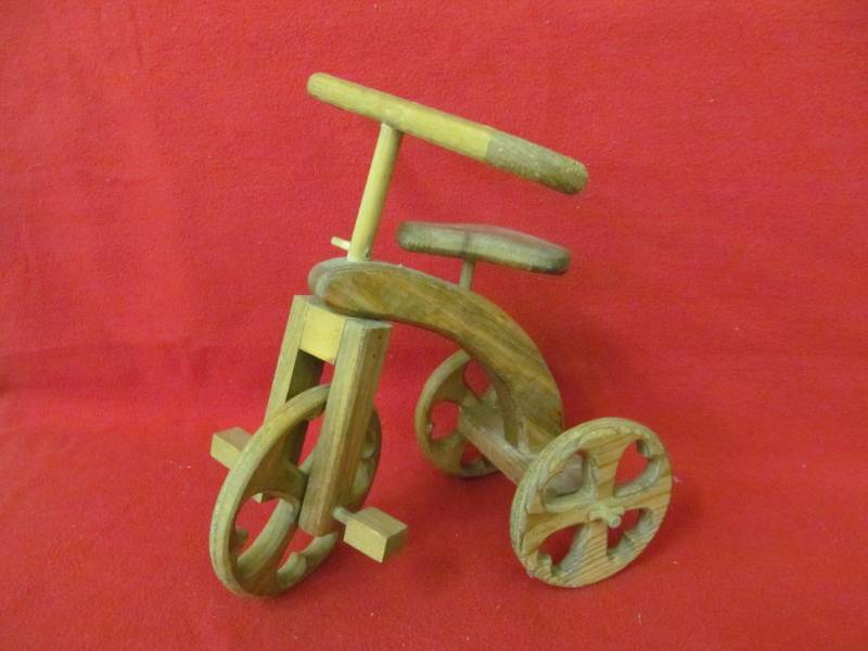 lot 5 image: 14 tall dcor wood trike