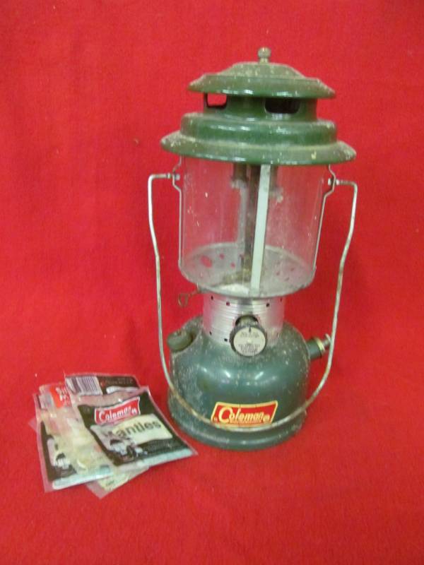 lot 51 image: Coleman lantern with mantles