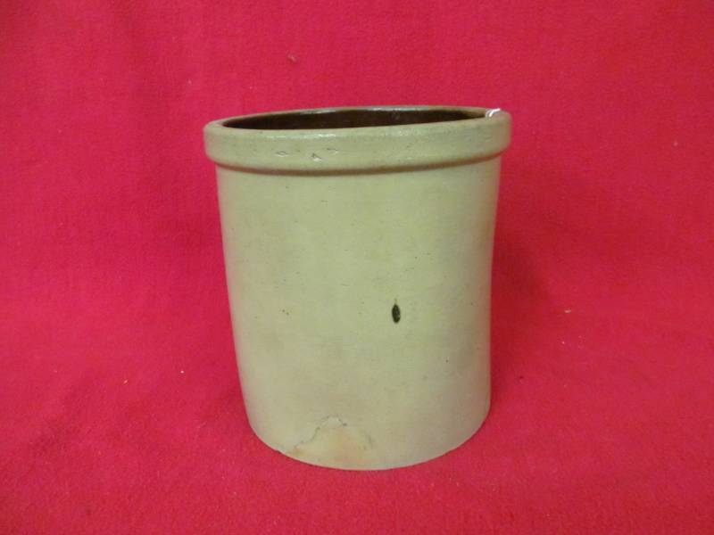 lot 52 image: 1 gallon salt glazed crock