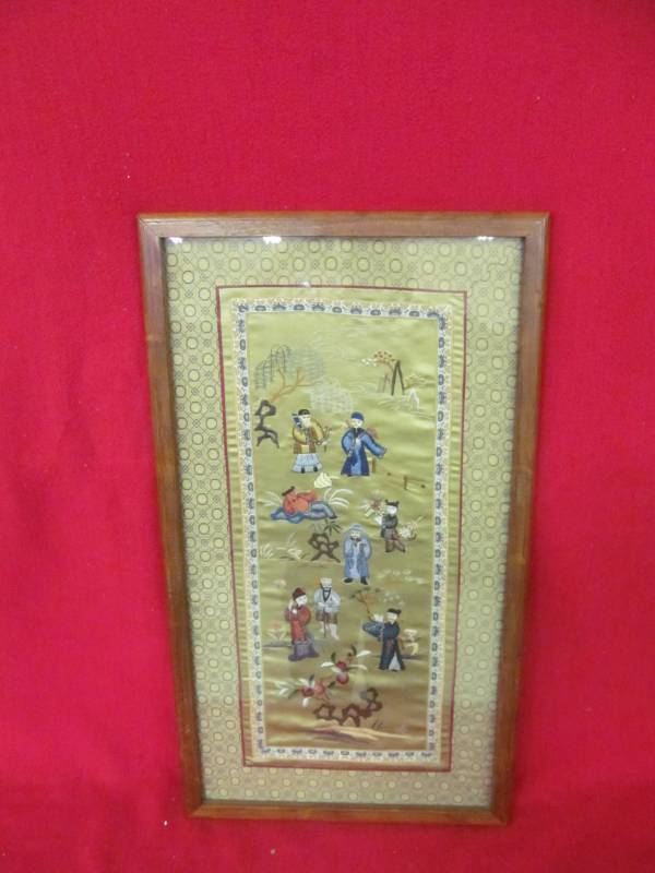 lot 64 image: Oriental framed silk tapestry 15 x 27