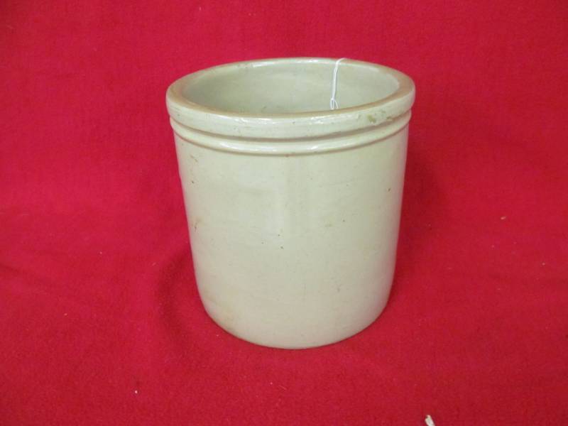 lot 66 image: 1 Gallon crock unsigned