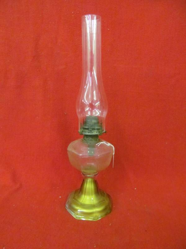 lot 76 image: Kerosene lantern with sprayed gold base