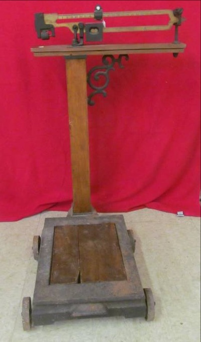 lot 83 image: Vintage reliable platform scale