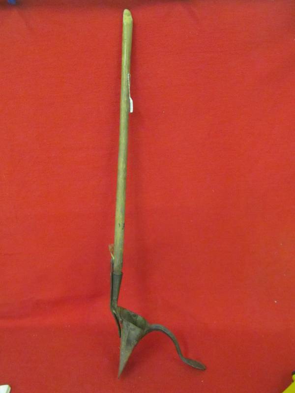 lot 114 image: potato planter