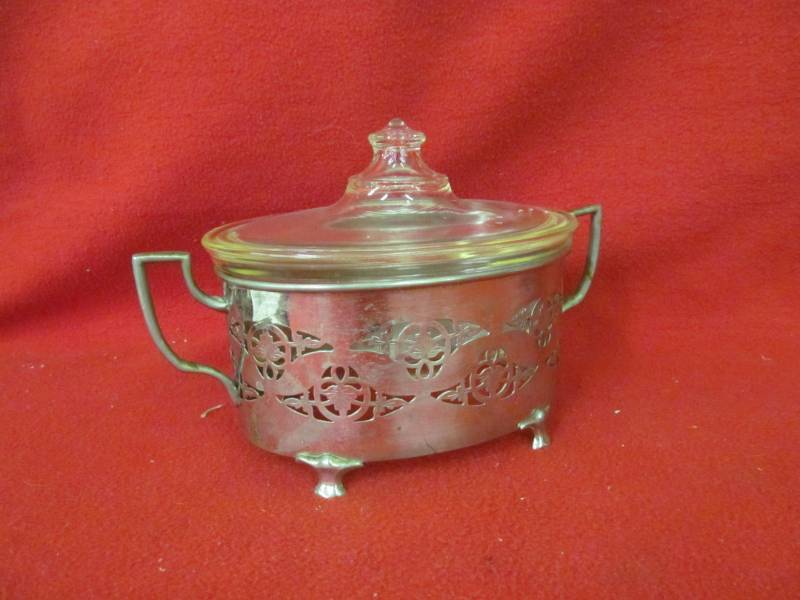 lot 120 image: Pyrex casserole with stainless steel base or silver plate