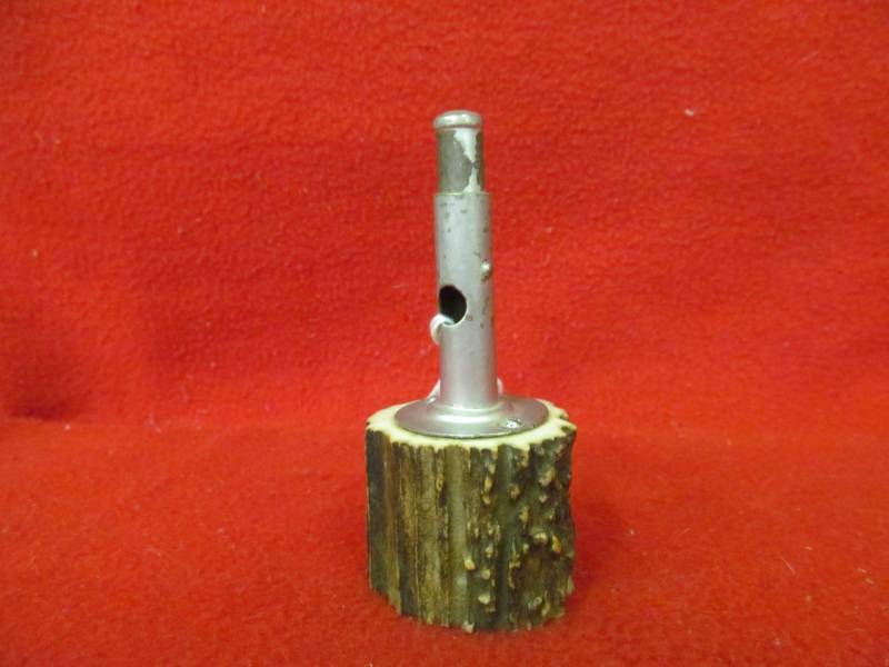 lot 137 image: Cigar, cigarette cutter on Stag Antler