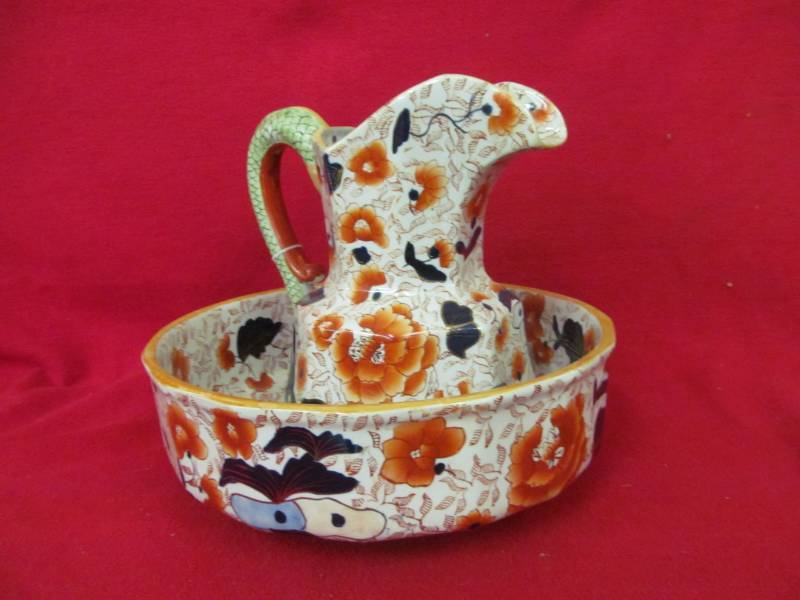 lot 153 image: Reproduction China Bowl and Pitcher