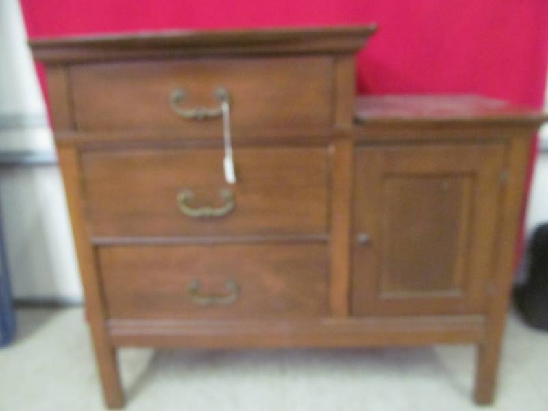 lot 157 image: Vintage Walnut night stand, Dovetail Drawers by National Stove and Furniture 1912