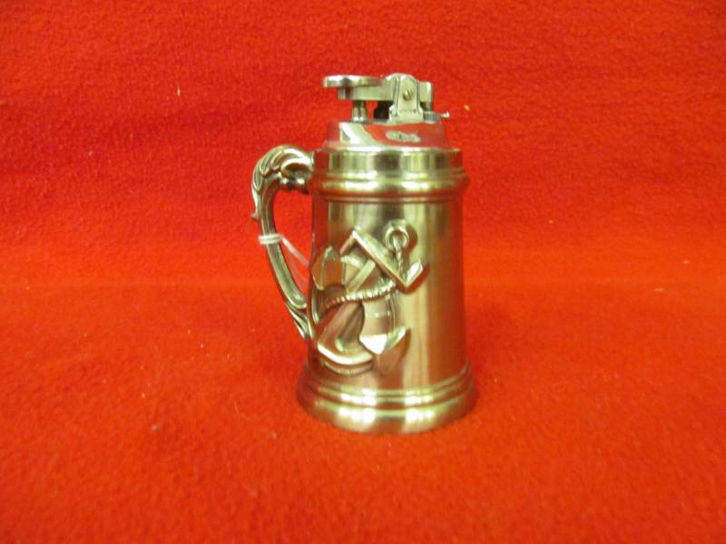 lot 175 image: Pewter lighter
