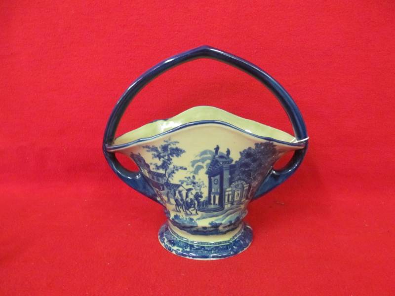 lot 198 image: Reproduction China Handled Basket