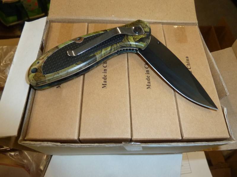 90 Camo folding knife