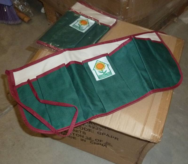 120 garden tool aprons - individually packaged