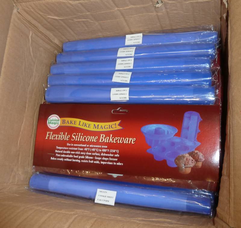 25 silicone baking sheets