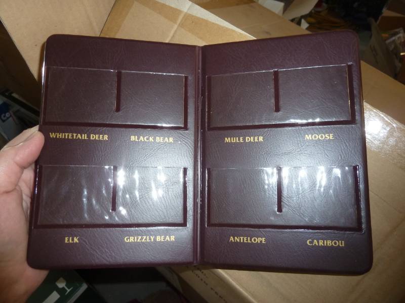 Approx 100 Coin holders - holds 8 coins